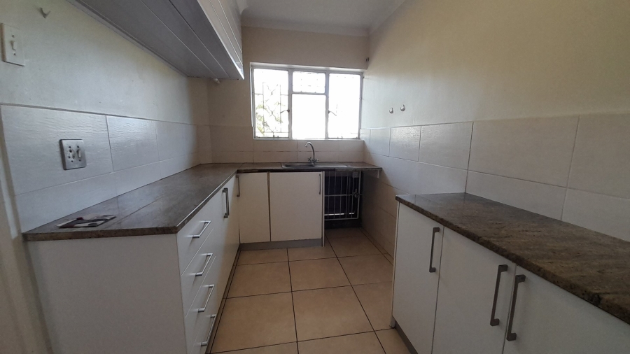 2 Bedroom Property for Sale in Wynberg Upper Western Cape